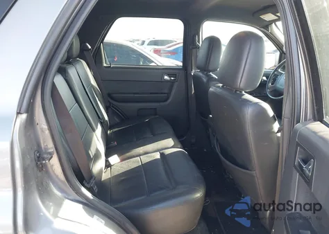 2010 Ford Escape Limited z USA, uszkodzony, nr VIN 1FMCU0EG5AKC65084